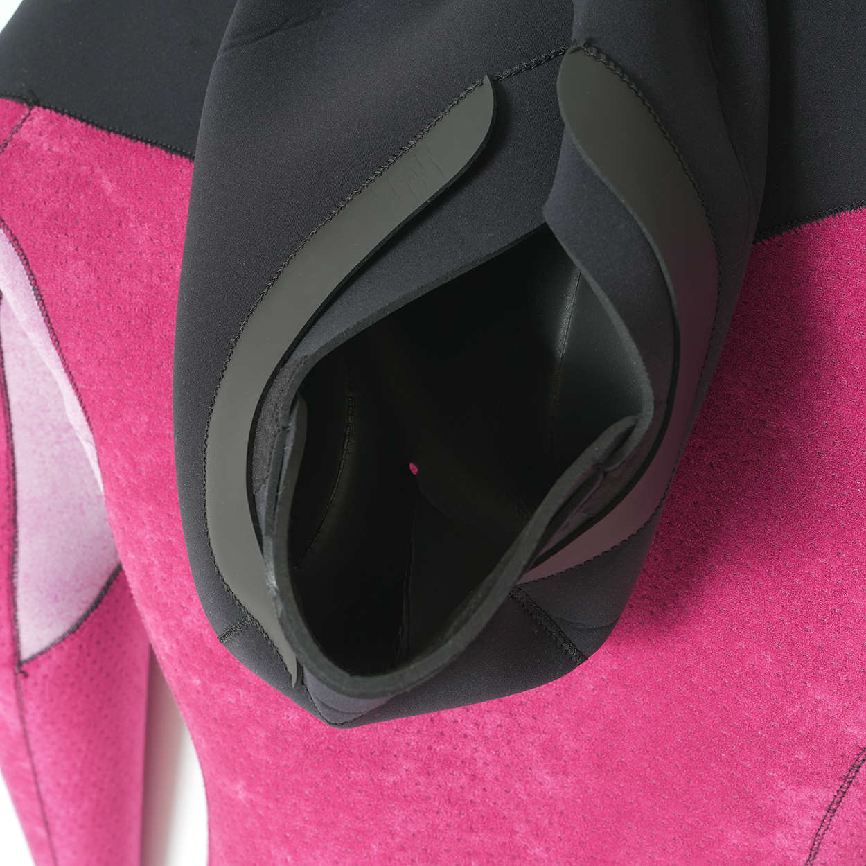 セミオーダー(受注生産) CRAFTSMAN WETSUITS ウェットスーツ セミドライ ハイエンドモデル 5mm / 3mm フード付 チェストジップ（フロントジップ） フラットスキン ラバー AIR FRAME LEGACY × WARM LIGHT 裏起毛 ユニセックス 日本製 サーフィン 秋冬用